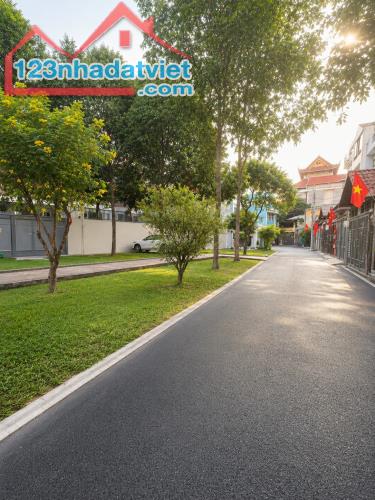NHÀ ĐẸP, 3 TẦNG, 56M2, 3PN_HẺM Ô TÔ 8M_KHU KHÁCH SẠN ĐỆ NHẤT TÂN BÌNH_CHỈ 14 TỎI HƠN.