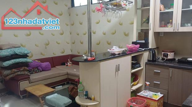 Bán Chung Cư Lạc Long Quân, Víp Tân Bình Giáp Quận 10, 60M2, Fun Nội Thất, Nhỉnh 2 Tỷ TL.
