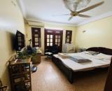 13 tỷ- Nhà phân lô phố Cảm Hội, 40m2, 5 tầng, lô góc, ngõ ô tô thông mặt tiền  5m, ngõ thô