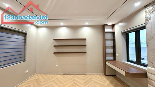 🏡 HOÀNG VĂN THÁI – NHÀ ĐẸP Ở NGAY – 6 TẦNG THANG MÁY – 2 MẶT THOÁNG – GẦN Ô TÔ 🏡 - 3