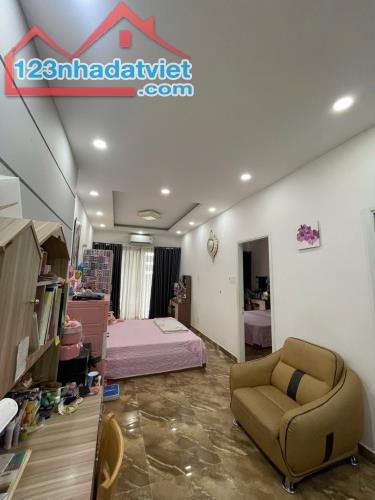 NHÀ NGANG 6.2M – 5 TẦNG – NGUYỄN HỒNG ĐÀO – BÀU CÁT – ĐỒNG ĐEN – TÂN BÌNH – CHỈ 23.9 TỶ - 1