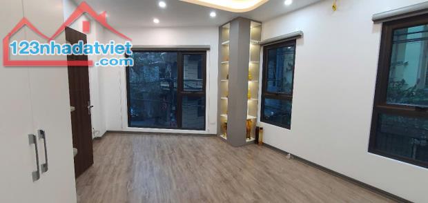 💥Bán nhà mặt ngõ Kim Ngưu - Ô tô đỗ cổng - Lô góc - Ngõ thông kinh doanh 💥 - 3