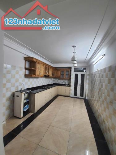 Con Vào Đà Nẵng 55m 4 tầng mặt tiền 4.5m Kinh Doanh - Ô tô - Tiện Ích Bạt Ngàn 9 tỷ - 2