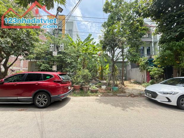 Bán đất MT Tùng Thiện Vương, đoạn giữa khu Nam Việt Á, đường 7.5m xây được 9 tầng!