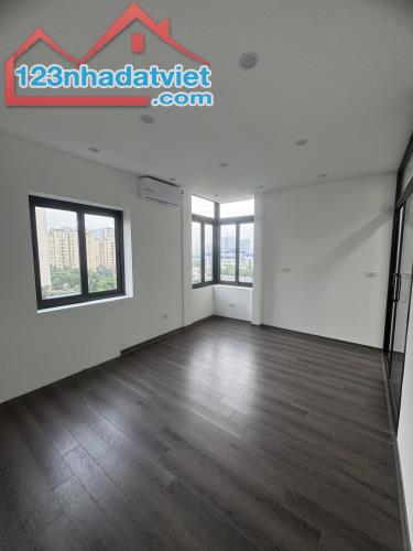 BÁN CHUNG CƯ PHỐ NGUYỄN CHÁNH - TRUNG TÂM CẦU GIẤY - LÔ GÓC 60M2 - 5,15 TỶ - SỔ ĐỎ CC
