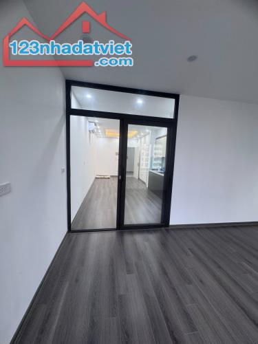 BÁN CHUNG CƯ PHỐ NGUYỄN CHÁNH - TRUNG TÂM CẦU GIẤY - LÔ GÓC 60M2 - 5,15 TỶ - SỔ ĐỎ CC - 1