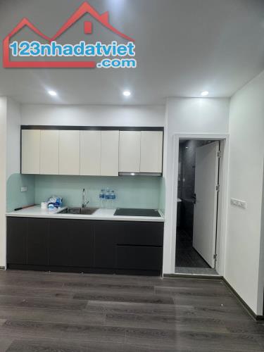 BÁN CHUNG CƯ PHỐ NGUYỄN CHÁNH - TRUNG TÂM CẦU GIẤY - LÔ GÓC 60M2 - 5,15 TỶ - SỔ ĐỎ CC - 3