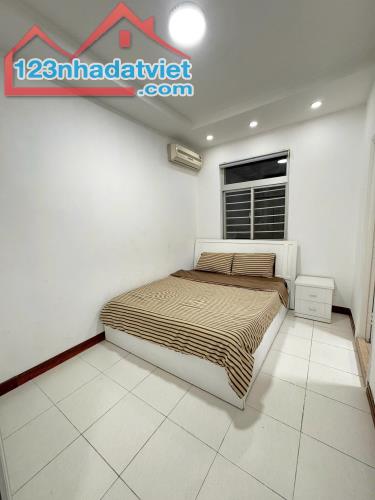 Bán nhà mặt tiền Hồ Bá Kiện p12 Q10, ngang 8m,  HDT 40 Tr/Tháng chỉ nhỉnh 16 tỷ - 4