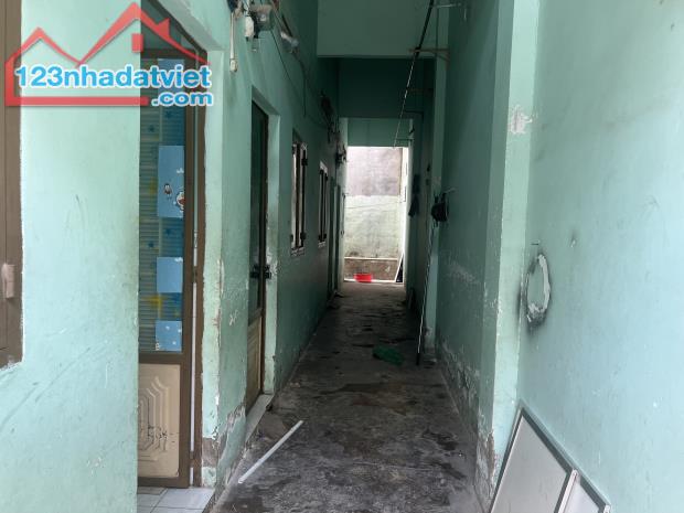 Bán dãy trọ Dĩ An,gần cty Kính Nổi, 140m2,đường nhựa 14M,giá đầu tư - 3