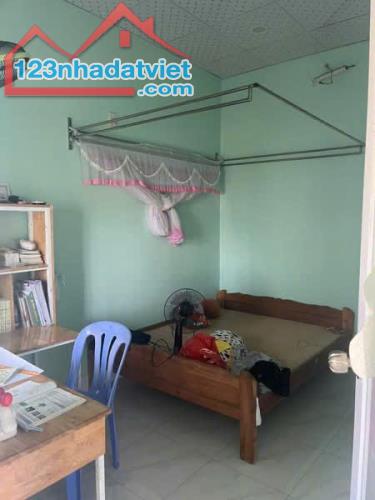 bán nhà 2 tầng hẻm Nguyễn Khuyến 69 m2 Giá bán: 2tỷ7