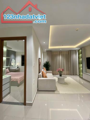 bán căn hộ ssh09 dt 58m2 giá bán 2ty950 vui lòng lh e Trinh