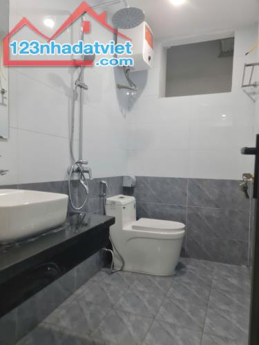 BÁN GẤP NHÀ MẶT PHỐ BẠCH MAI / 90 m2 , 12 PN - GIÁ CHÀO 24 TỶ - 2