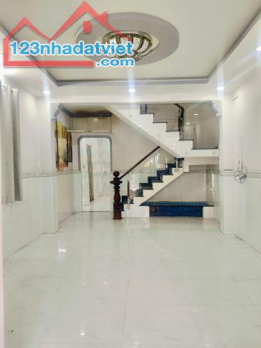 BÁN NHÀ SÁT HXH DƯƠNG BÁ TRẠC P2 Q8 - 4.1X13.5 - 54M2 - NHỈNH 6 TỶ- GỌI NGAY 0784968131 - 1