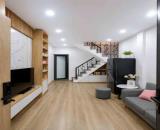 chính chủ cần bán nhà tập thể phố đại la