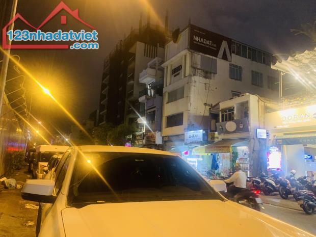 Mặt tiền Cô Bắc Q1 272m2 chỉ 200 tỷ - 1