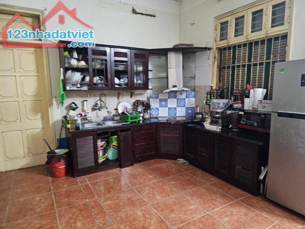 Bán nhà mặt phố Thuốc Bắc, 90m2, 4 tầng, mặt tiền 3.3m, 56.5 tỉ, dòng tiền 130 tr/th - 1