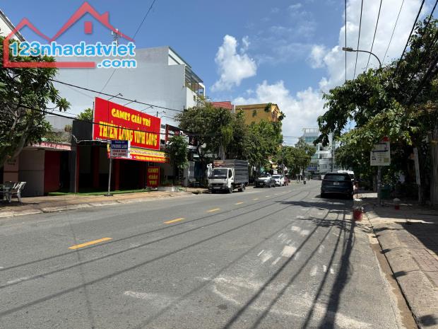 Nhà lầu rộng rãi mặt tiền Trần Ngọc Quế, phường Ninh Kiều, Cần Thơ - 11 tỷ - 5
