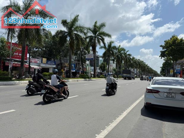 Bán đất tặng nhà trệt mặt tiền đường 3 tháng 2, phường Tân An, Cần thơ - 12.5 tỷ - 4