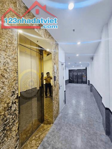 Bán tòa CCMN Phố Bạch Mai, Hai Bà Trưng, DT 82m2*6 Tầng Thang Máy, 18 phòng kk, 2x tỷ - 1