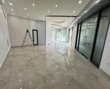 Cho thuê sàn văn phòng tầng 1 110m2 giá tốt tại VInhomes Marina
