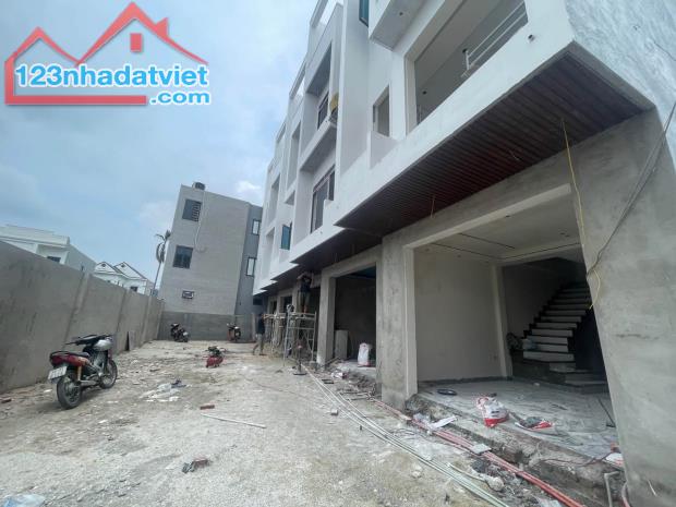 🏡 NHÀ 4 TẦNG ĐẸP – OTO ĐỖ CỬA NGÀY ĐÊM – ĐỒNG LẬP, ĐỒNG HÒA, KIẾN AN – 3 TỶ 050