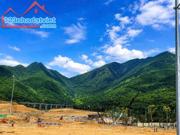 🔥 Song Lập Góc 2 Mặt Tiền Đẹp Hiếm Có – Trục Đường 35m, Gần Hồ Ánh Sao