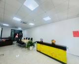 CHo thuê sàn văn phòng tầng 1 80m2 chỉ 10tr tại VInhomes Marina