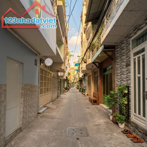 Nhà 4 tầng Nguyễn Văn Cừ Quận 1, giáp Võ Văn Kiệt, sẵn dòng tiền thuê, giá 7.x tỷ! - 1
