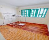 Nhà MT đường số 9 Vĩnh Hội quận 4