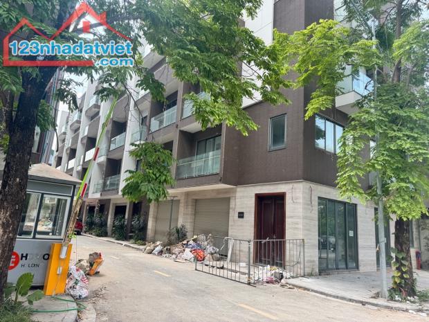 BÁN BIỆT THỰ SÀI ĐỒNG 360M2- 4 Tầng – ĐẲNG CẤP SỐNG ĐẠI GIA- 89 Tỷ - 1