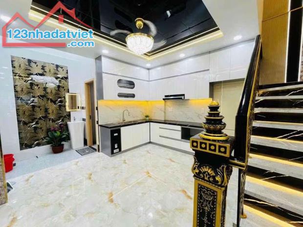 Bán nhà mặt t.i.ề.n đường Hưng Phú P.8 Q.8. Diện tích 57m2. Kết cấu 4 tầng 5PN 7WC. - 3
