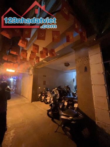 Bán nhà dân xây dựng ở quận Hai bà Trưng Hà Nội - 1