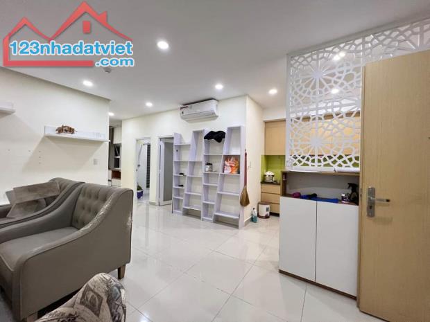 BÁN CĂN HỘ CÓ SỔ HỒNG - 2PN TẠI CC ORIENTAL PLAZA, Q. TÂN PHÚ. GIÁ BÁN 4.5 TỶ