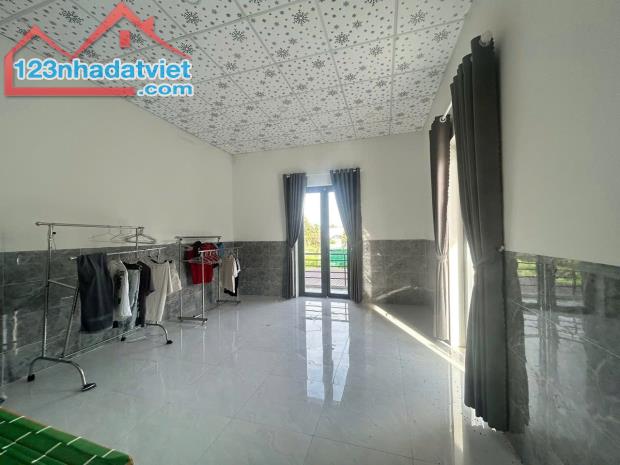 CHÍNH CHỦ CẦN BÁN NHÀ 2 MẶT TIỀN KHU CHỢ ĐÊM Thị trấn Định Quán, Đồng Nai - 3