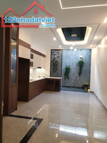 BÁN NHÀ SIÊU ĐẸP 5.5 TỶ 4 TẦNG 72M2 MẶT ĐƯỜNG KHU ĐỒNG QUÝT - 2