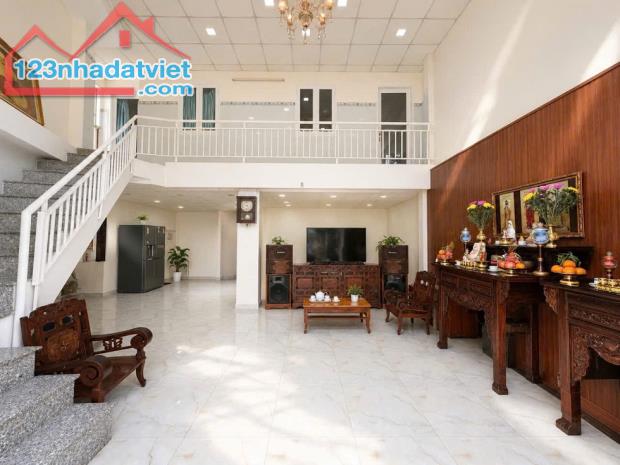 Bán nhà HXH Bến Bình Đông, P. Phú Định. Tp HCM, 115m2, 2 tầng, giá tốt, đón đầu tương lai