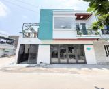 Do đang kẹt tiền lấy hàng nên Cần Bán Căn Nhà Ở ngay gần chợ Mỹ Hạnh Nam, Đức Hòa, Long