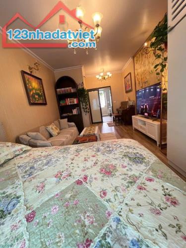 💥TẬP THỂ TẦNG 4 _ UY NỖ ĐÔNG ANH 40m2 - 1PN, khách, bếp, wc - Giá : hơn 1 tỷ có thương lư - 2