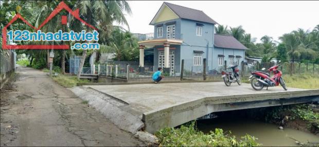 Cần bán gấp miếng đất rộng 3.551m², có sẵn 1.000m² thổ cư, giá tốt - 1