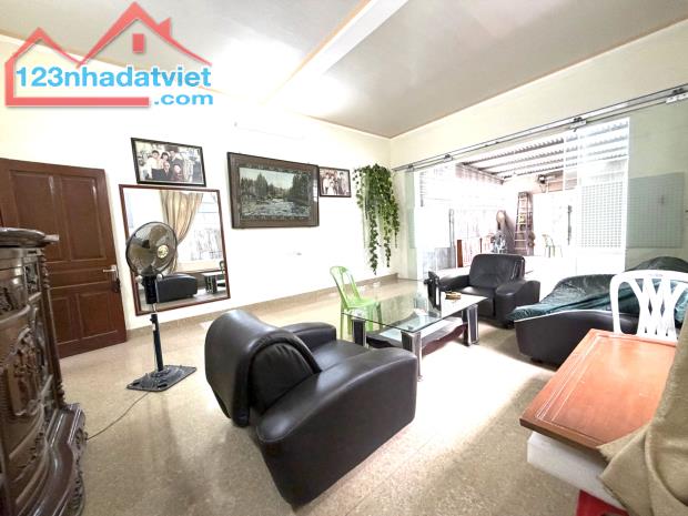 MẶT ĐƯỜNG  PHẠM VĂN ĐỒNG – 175M² – MT 6M – CHỈ 8 TỶ - 2