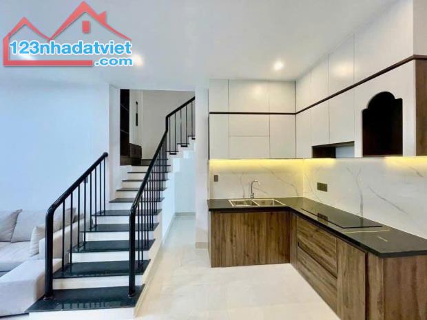 Ngay Gần Đồng Khởi, Nhà xây cho con trai ở giờ chuyển công tác nên bán gấp - 2