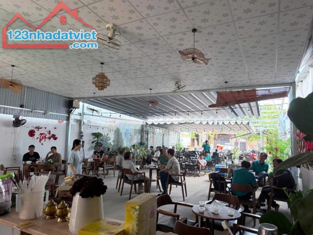 cần sang gấp mặt bằng vị trí siêu đẹp