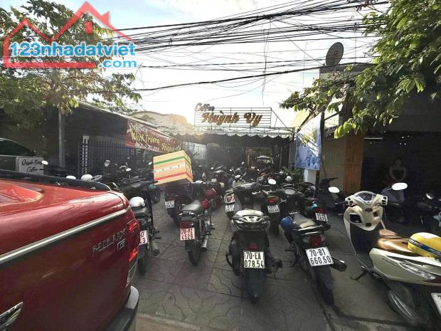 cần sang gấp mặt bằng vị trí siêu đẹp - 5