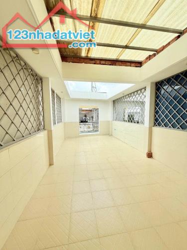 NHÀ ĐẸP 5 TẦNG NƠ TRANG LONG BÌNH THẠNH - HẺM Ô TÔ - SỔ VUÔNG - 9 TỶ - 5