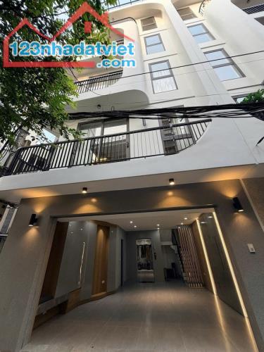 Bán nhà lô góc 6T thang máy Vũ Đình Tụng 50m2, MT 5.5m, ô tô tránh, 10.2 tỷ