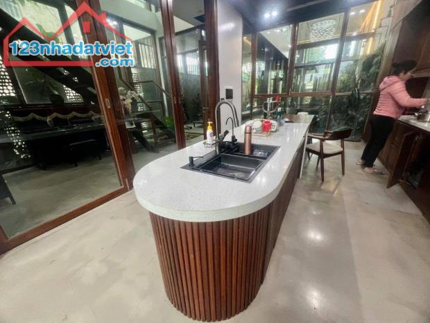 Ngọc Thụy – Biệt Thự Mặt Phố Sân Vườn 581/757M², 3 Tầng, MT 17M, Lô Góc 2 Mặt Tiền, 98 Tỷ - 1