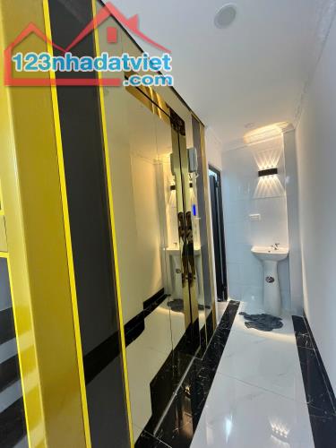 Bán nhà Ngõ Chợ Khâm Thiên, 6 tầng thang máy, nội thất đẹp, nhỉnh 8 tỷ - 2