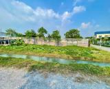 Bán đất view kênh góc 2mt đường nhựa xã Nhuận Đức dt 1960m2 (400m2 thổ) giá 13,7 tỷ