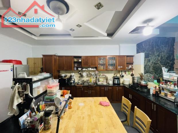 BÁN NHÀ TÂN BÌNH HXH TRÁNH 10M 150M2 4 TẦNG NGANG 5M KD ĐỈNH NGUYỄN ĐÌNH KHƠI 22.5 TỶ. - 1