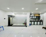 Bán nhà 3 tầng chắc chắn phố Dư Hàng